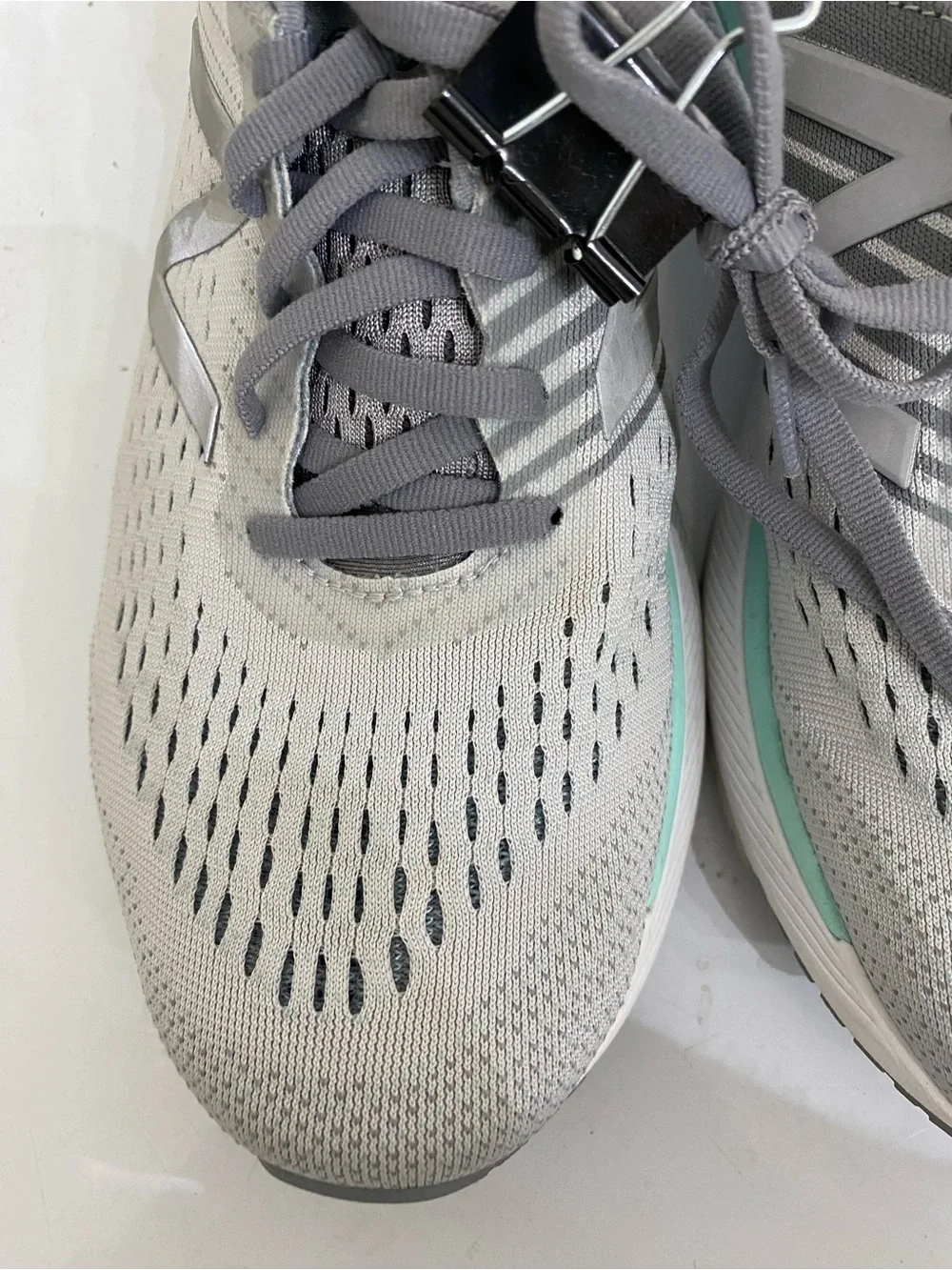 New Balance  860 Women's Light Gray Athletic Sneakers with Mint Trim